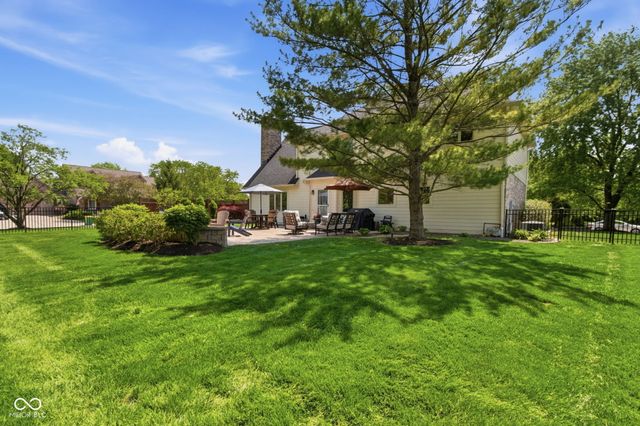 129 E Laredo Way N, Carmel, IN 46032