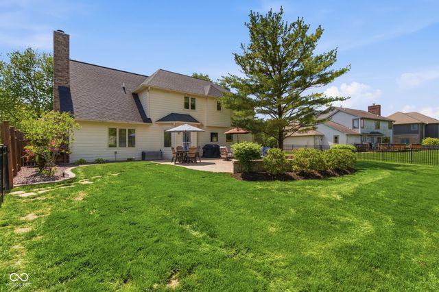 129 E Laredo Way N, Carmel, IN 46032