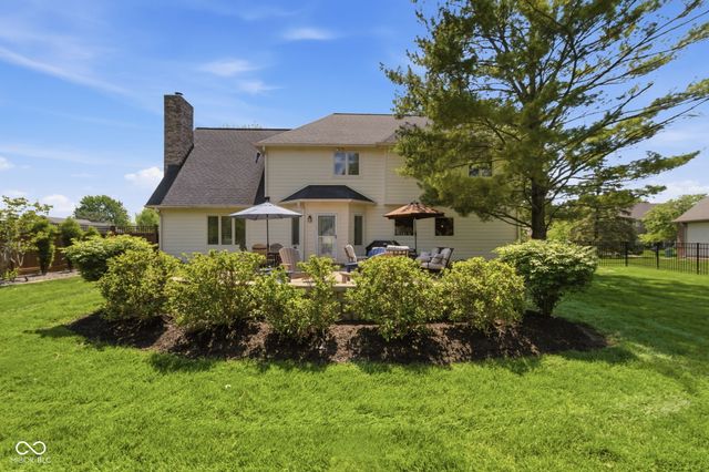 129 E Laredo Way N, Carmel, IN 46032
