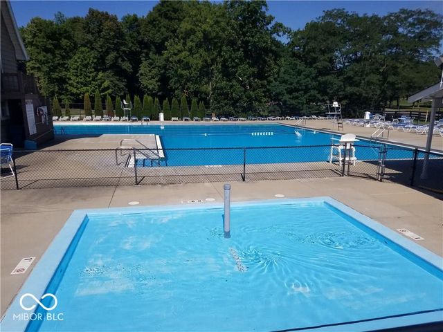 129 E Laredo Way N, Carmel, IN 46032
