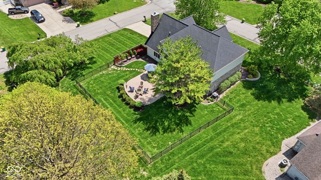129 E Laredo Way N, Carmel, IN 46032