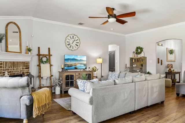 705 Mcalpin Road, Midlothian, TX 76065