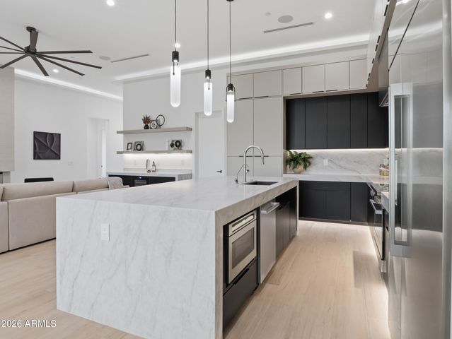 8508 E INDIANOLA Avenue, Scottsdale, AZ 85251