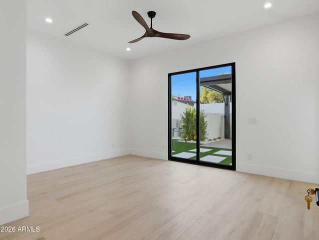 8508 E INDIANOLA Avenue, Scottsdale, AZ 85251