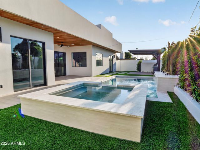 8508 E INDIANOLA Avenue, Scottsdale, AZ 85251
