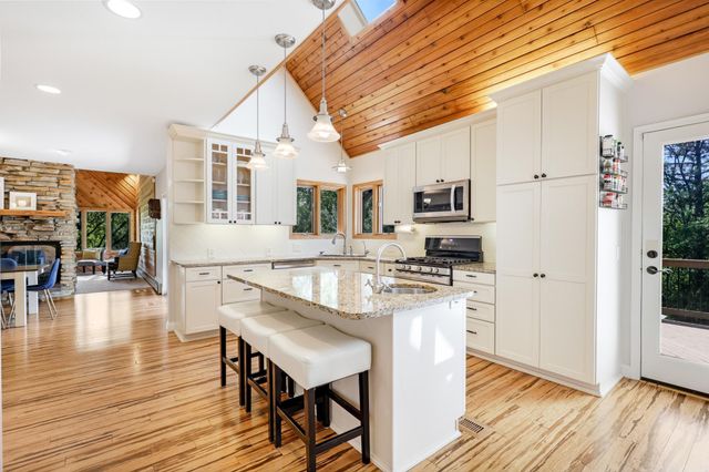 25451 Dakota Avenue, Elko New Market, MN 55020