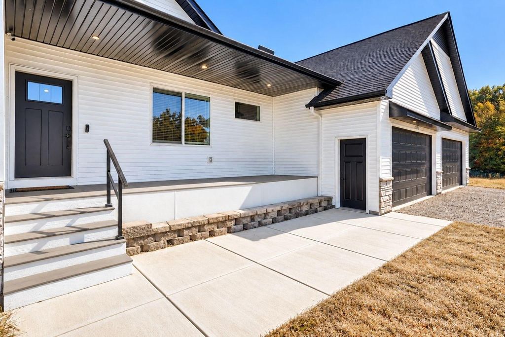 33021 Fenway Avenue, Stacy, MN 55079 — photo 2