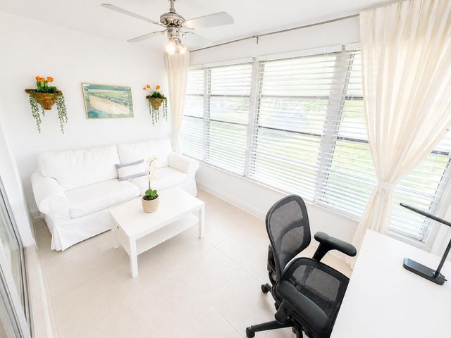 1207 S Drive Way C, Delray Beach, FL 33445
