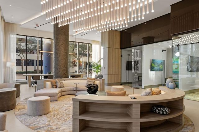 275 1ST AVENUE S 2702, St Petersburg, FL 33701