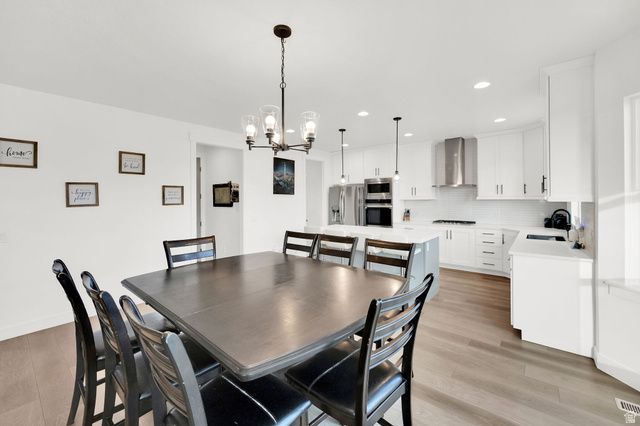 213 W SICULA RD, Vineyard, UT 84059