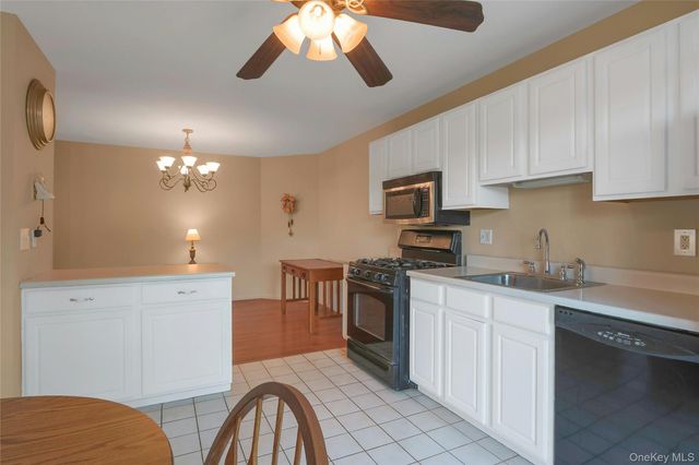 44 Natalie Court, Monroe, NY 10950