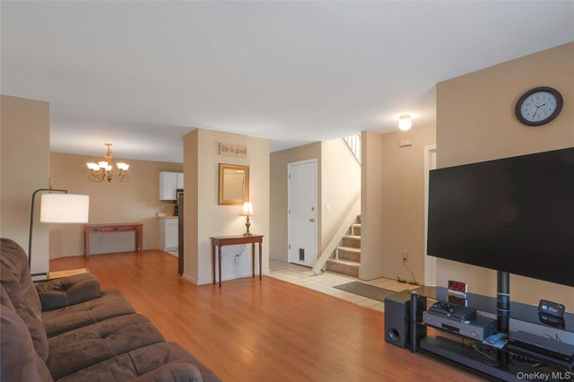 44 Natalie Court, Monroe, NY 10950