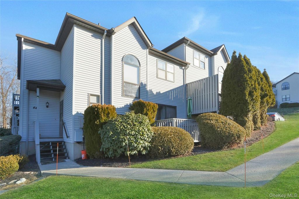 44 Natalie Court, Monroe, NY 10950