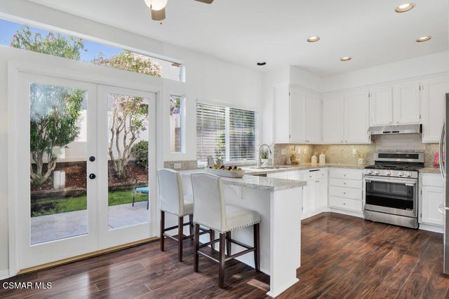 323 Ocho Rios Way, Oak Park, CA 91377