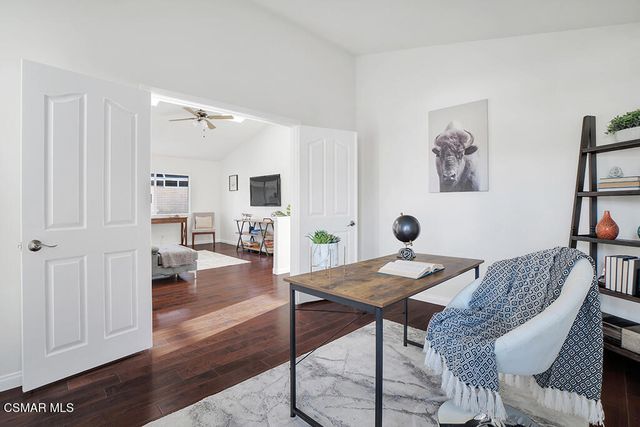 323 Ocho Rios Way, Oak Park, CA 91377