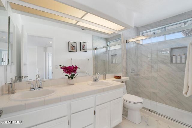 323 Ocho Rios Way, Oak Park, CA 91377