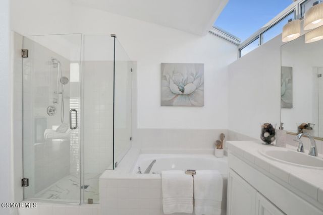 323 Ocho Rios Way, Oak Park, CA 91377