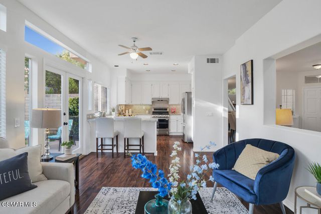 323 Ocho Rios Way, Oak Park, CA 91377