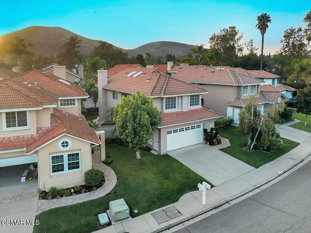 323 Ocho Rios Way, Oak Park, CA 91377