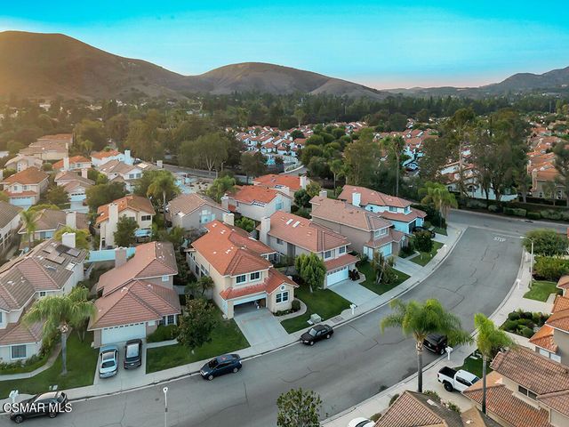 323 Ocho Rios Way, Oak Park, CA 91377