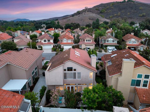 323 Ocho Rios Way, Oak Park, CA 91377
