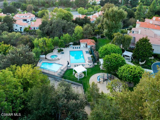 323 Ocho Rios Way, Oak Park, CA 91377