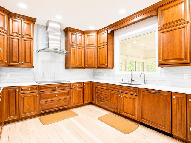5717 Fall Creek Road, Indianapolis, IN 46220