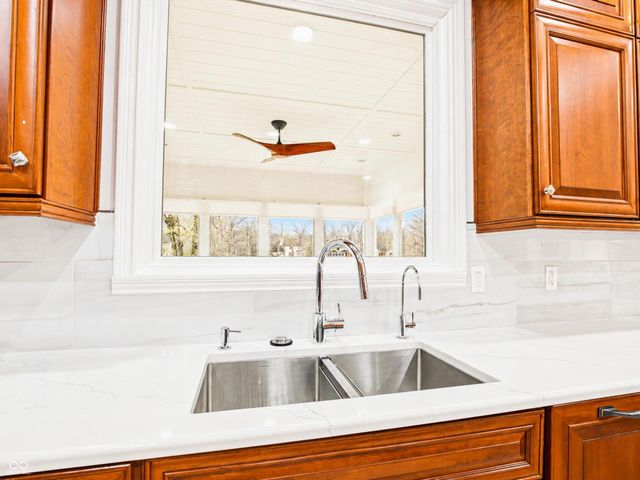 5717 Fall Creek Road, Indianapolis, IN 46220