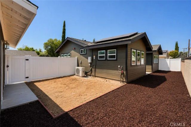 4809 Charlotte Way, Riverside, CA 92504
