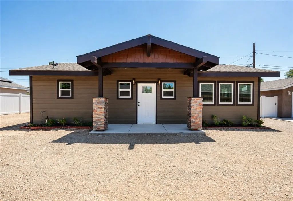 4809 Charlotte Way, Riverside, CA 92504