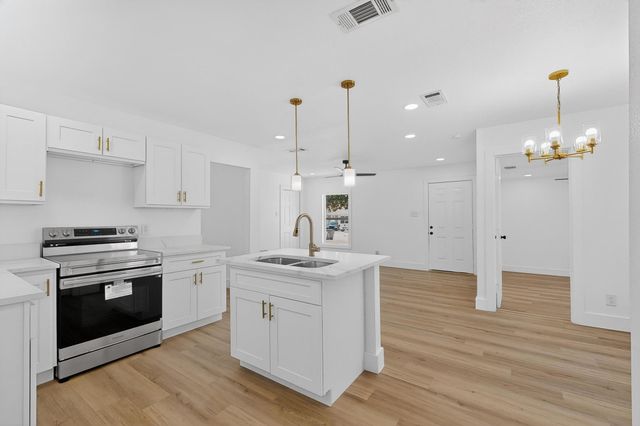 1332 Gaylord Drive, Dallas, TX 75217