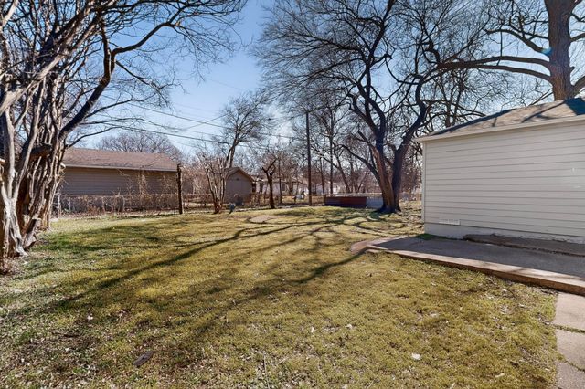 1332 Gaylord Drive, Dallas, TX 75217