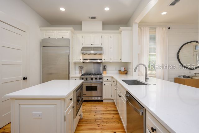 15 S Drayton St, Bluffton, SC 29910