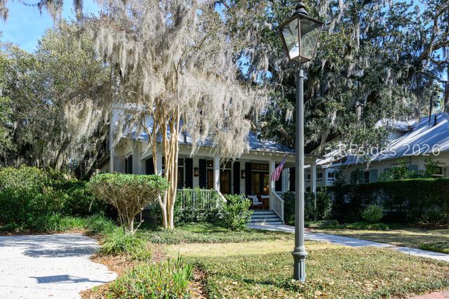 15 S Drayton St, Bluffton, SC 29910