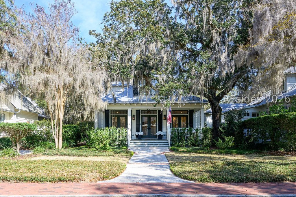 15 S Drayton St, Bluffton, SC 29910