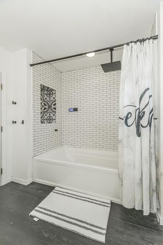 2937 E Willis Avenue, Fresno, CA 93726