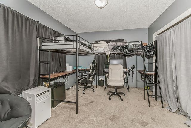 2937 E Willis Avenue, Fresno, CA 93726