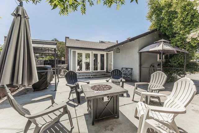 2937 E Willis Avenue, Fresno, CA 93726