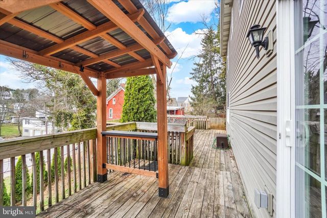 39 W GEORGE ST, Yoe, PA 17313