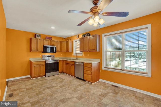 39 W GEORGE ST, Yoe, PA 17313