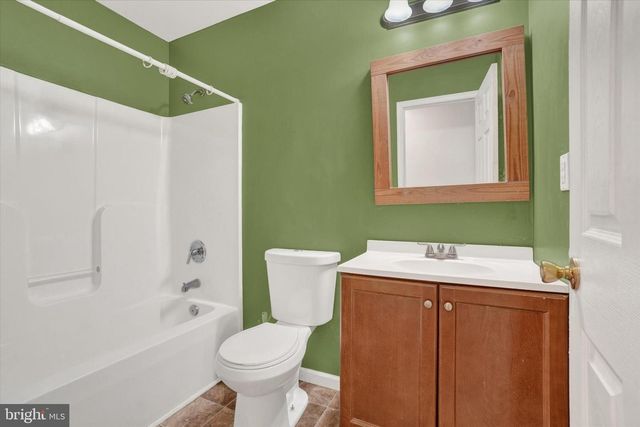 39 W GEORGE ST, Yoe, PA 17313