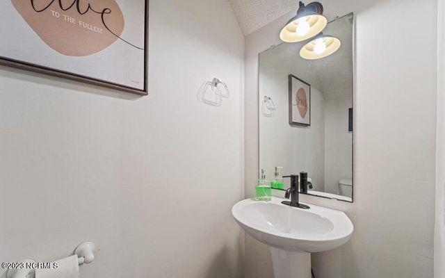 109 Timberlake Trail, Jacksonville, NC 28546