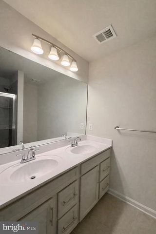 8820 STEVENSON LN, Spotsylvania, VA 22553