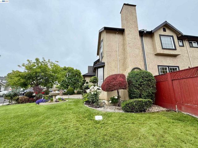 1284 Riesling Cir, Livermore, CA 94550