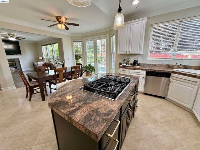 1284 Riesling Cir, Livermore, CA 94550