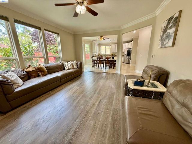 1284 Riesling Cir, Livermore, CA 94550