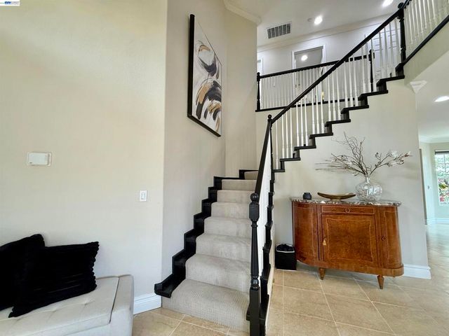 1284 Riesling Cir, Livermore, CA 94550