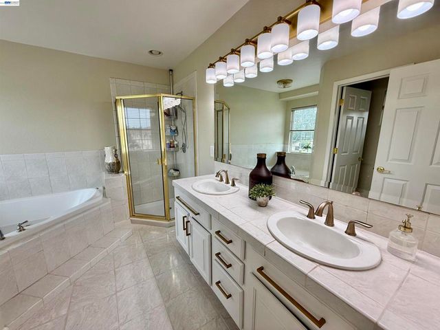 1284 Riesling Cir, Livermore, CA 94550