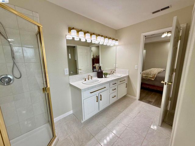 1284 Riesling Cir, Livermore, CA 94550