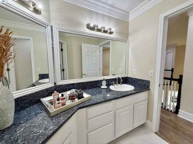 1284 Riesling Cir, Livermore, CA 94550